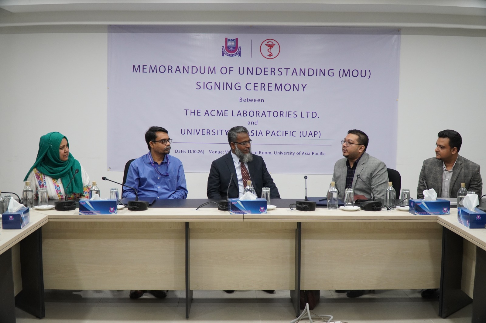 Signing of the MoU between UAP School of Pharmacy and The ACME Laboratories Ltd.