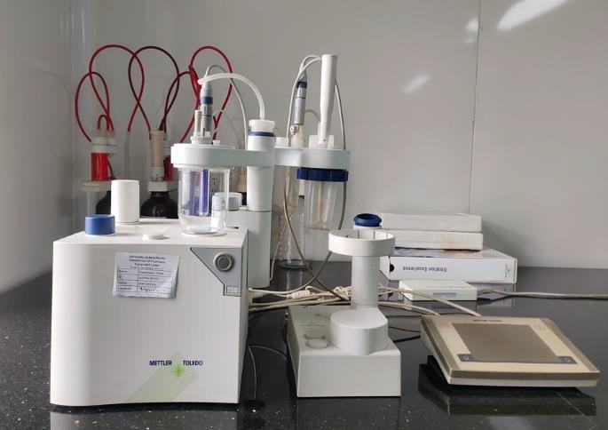 Karl Fischer Titrator