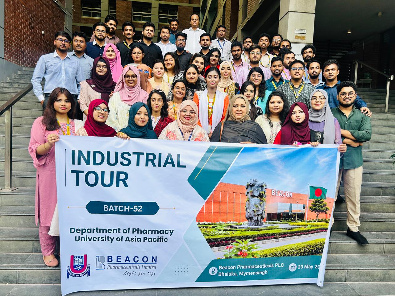 Faculty members and students during the visit